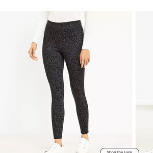 5/$25 LOFT Animal Print Skinny Jeggings